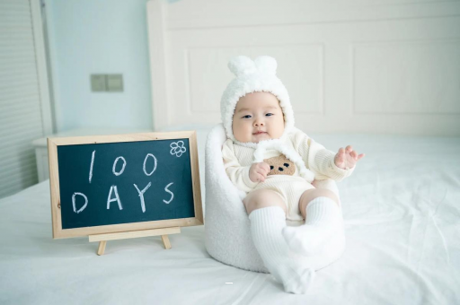 包头七个月宝宝伸舌头